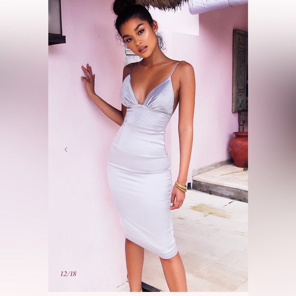 House of CB Dresses & Skirts - House of CB Ronel grey satin pintuck Dress Sz Medium M